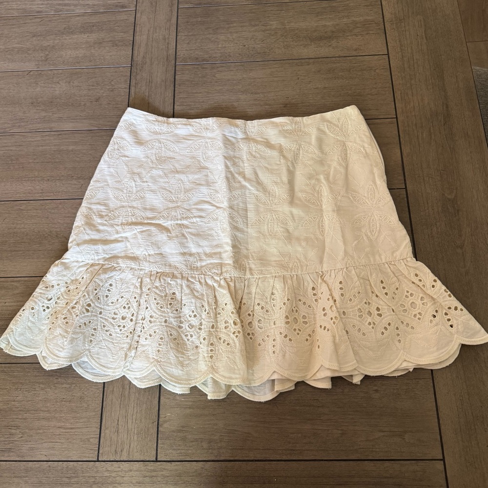 Express Cream Lace Skirt